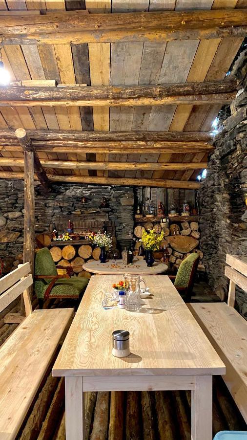 Hotel Ushguli 12 Century Exterior foto